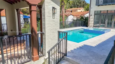 519 Alhambra Circle Coral Gables FL 33134
