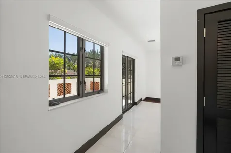 519 Alhambra Circle Coral Gables FL 33134