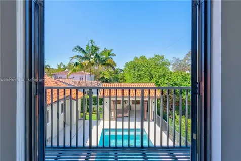 519 Alhambra Circle Coral Gables FL 33134