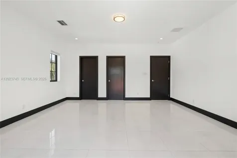 519 Alhambra Circle Coral Gables FL 33134