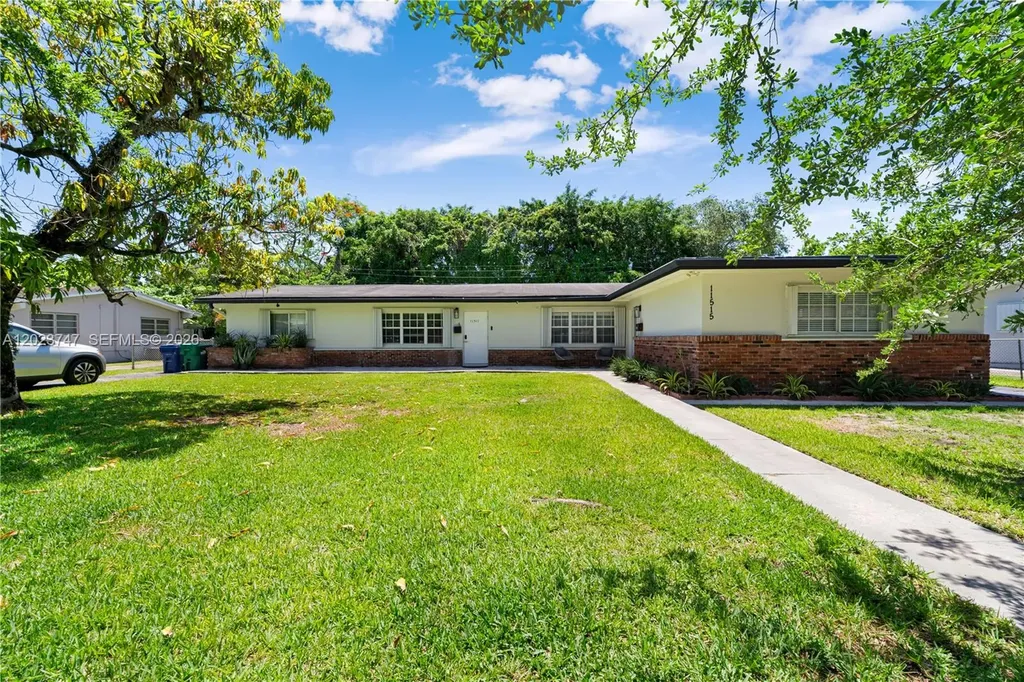 11515 SW 81st Road Pinecrest FL 33156