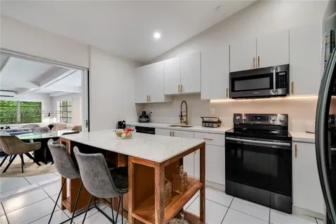 11515 SW 81st Road Pinecrest FL 33156