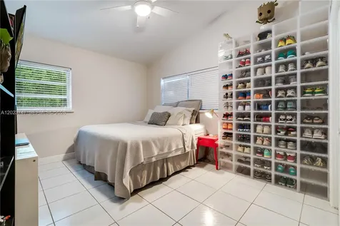 11515 SW 81st Road Pinecrest FL 33156