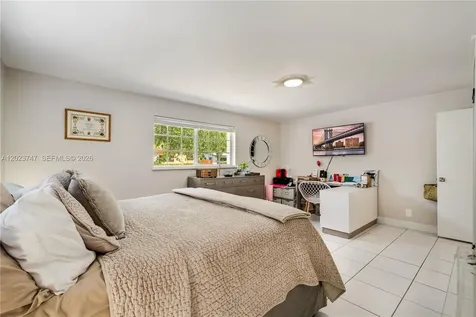 11515 SW 81st Road Pinecrest FL 33156