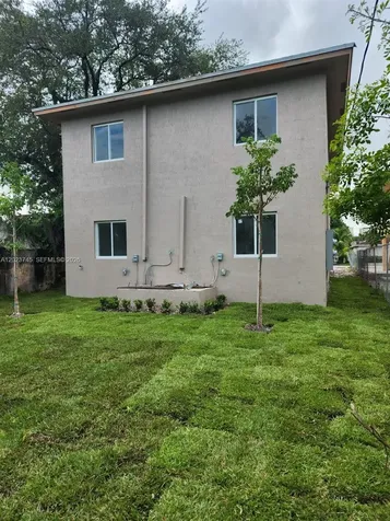 2750 NW 58th Street Miami FL 33142