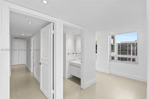 1541 Brickell Avenue Miami FL 33129