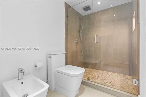 1541 Brickell Avenue Miami FL 33129