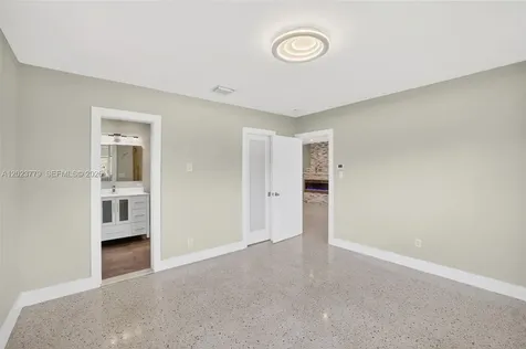 709 NW 9th Court Hallandale Beach FL 33009