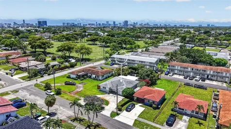 709 NW 9th Court Hallandale Beach FL 33009