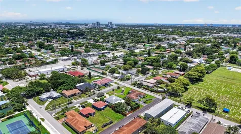 709 NW 9th Court Hallandale Beach FL 33009