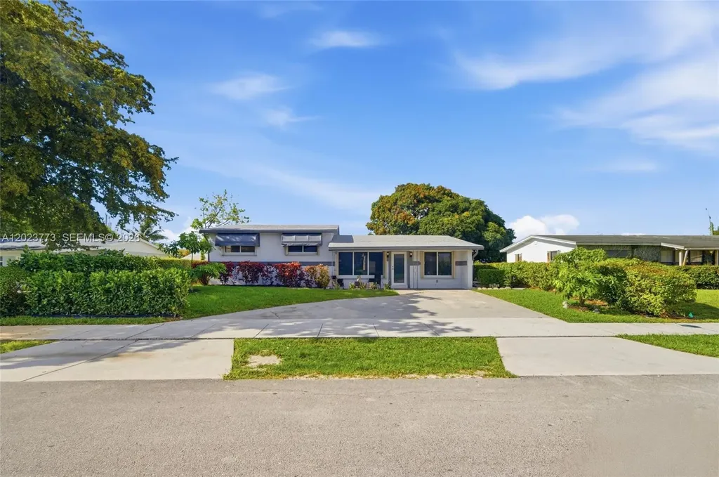 2780 NW 25th Street Fort Lauderdale FL 33311