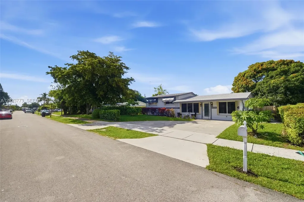 2780 NW 25th Street Fort Lauderdale FL 33311