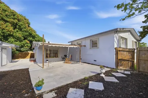 2780 NW 25th Street Fort Lauderdale FL 33311