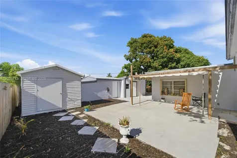 2780 NW 25th Street Fort Lauderdale FL 33311