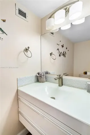 600 SW Parkview Drive Hallandale Beach FL 33009