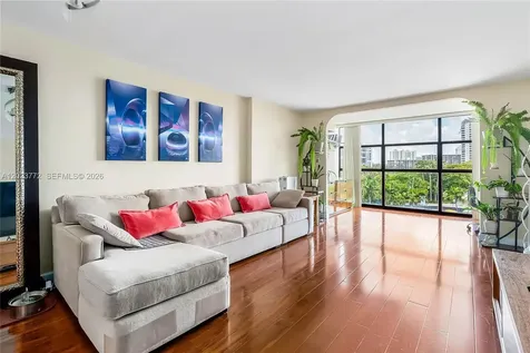 600 SW Parkview Drive Hallandale Beach FL 33009
