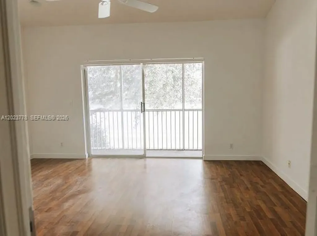 10245 Via Hibiscus Boca Raton FL 33428