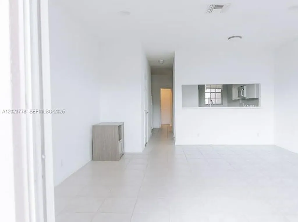 10245 Via Hibiscus Boca Raton FL 33428