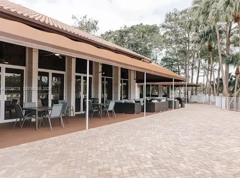 10245 Via Hibiscus Boca Raton FL 33428
