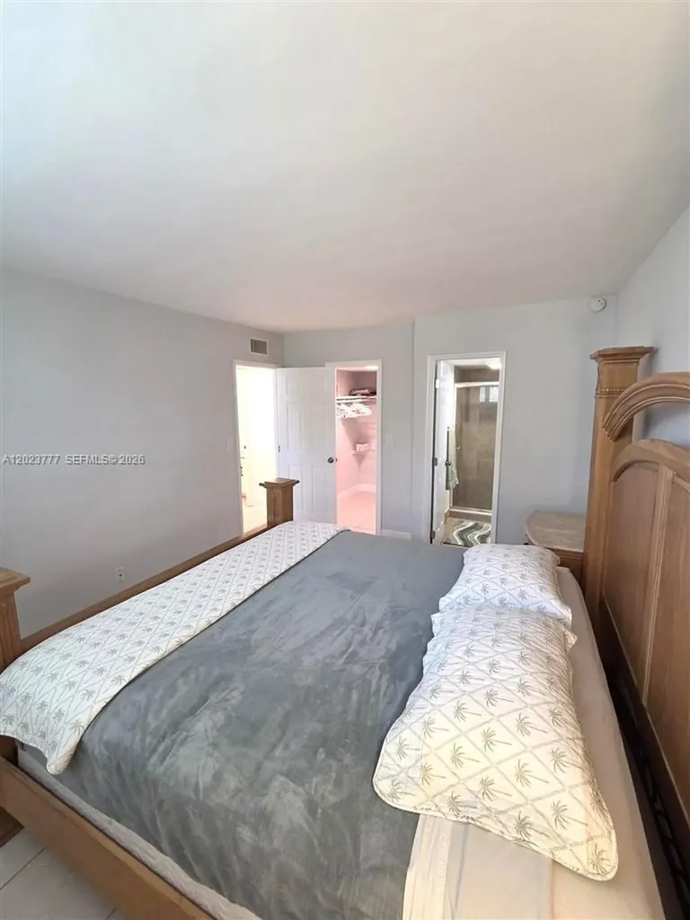 2400 NE 10th Street Pompano Beach FL 33062
