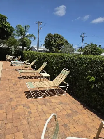 2400 NE 10th Street Pompano Beach FL 33062
