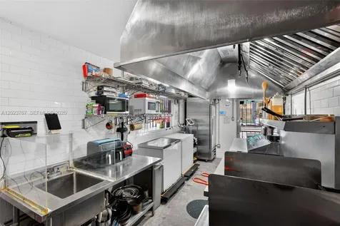 Turnkey Outdoor Beer Garden & Culinary Venue Miami FL 33138