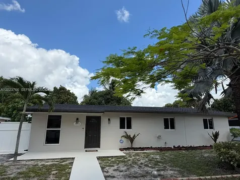 19255 NW 47th Place Miami Gardens FL 33055
