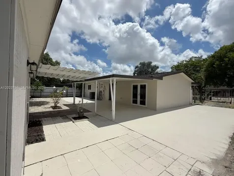 19255 NW 47th Place Miami Gardens FL 33055