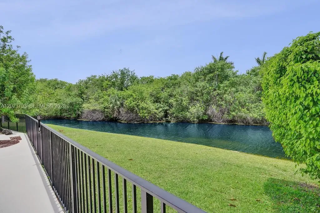 21461 Sawmill Court Boca Raton FL 33498