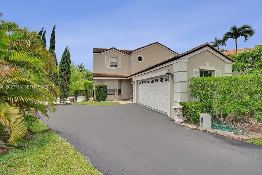 21461 Sawmill Court Boca Raton FL 33498