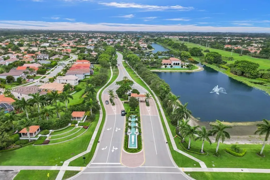 21461 Sawmill Court Boca Raton FL 33498