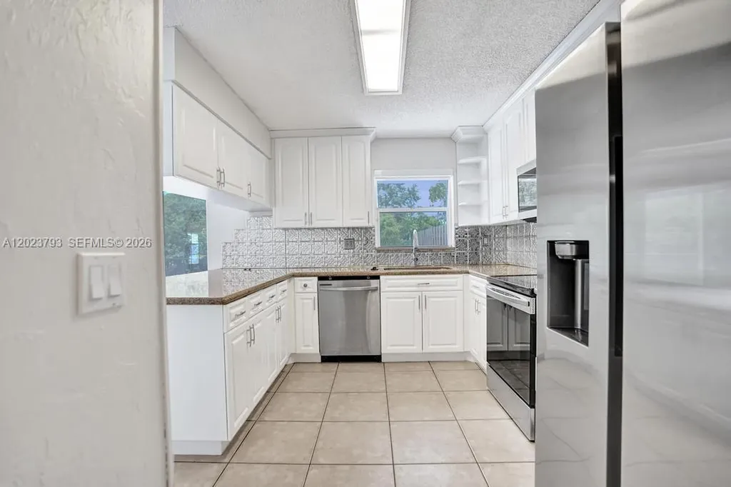 21461 Sawmill Court Boca Raton FL 33498