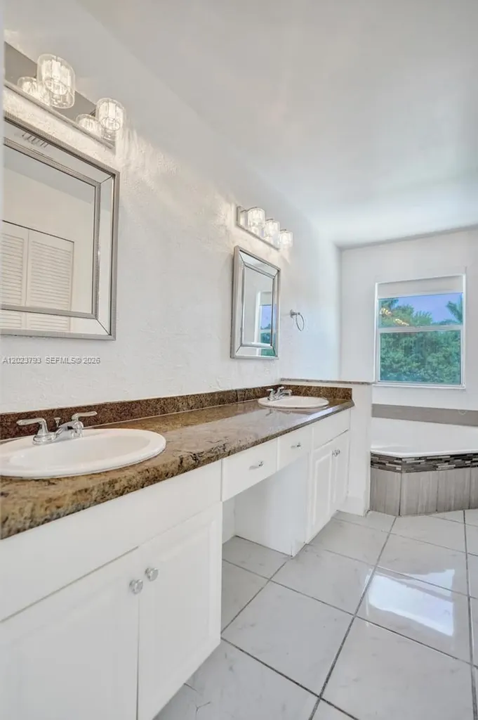 21461 Sawmill Court Boca Raton FL 33498