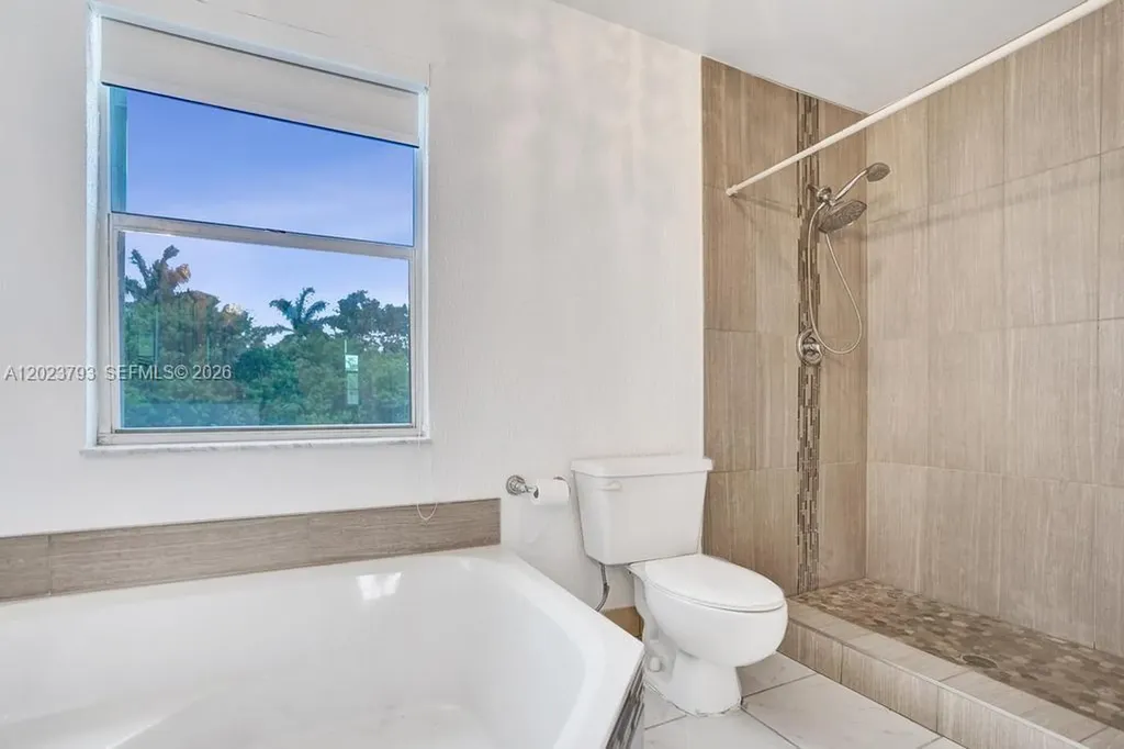 21461 Sawmill Court Boca Raton FL 33498