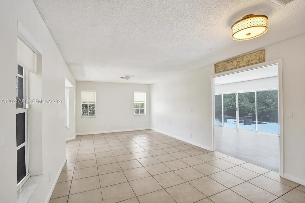 21461 Sawmill Court Boca Raton FL 33498