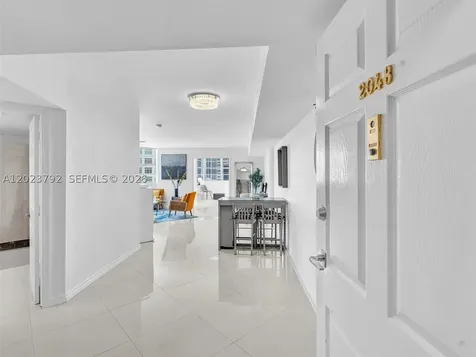 825 Brickell Bay Drive Miami FL 33131