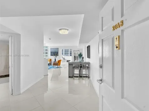 825 Brickell Bay Drive Miami FL 33131