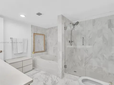825 Brickell Bay Drive Miami FL 33131