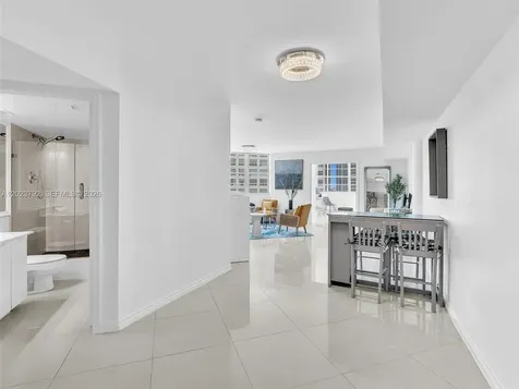 825 Brickell Bay Drive Miami FL 33131