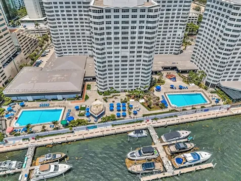 825 Brickell Bay Drive Miami FL 33131