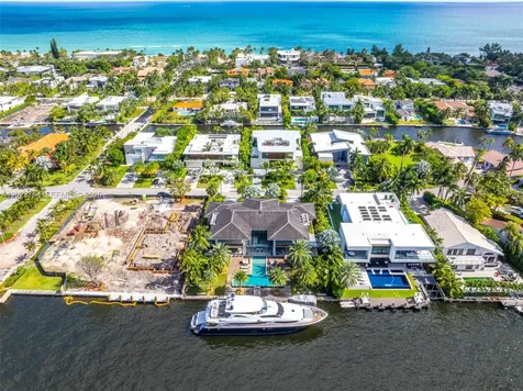 385 Centre Island Golden Beach FL 33160