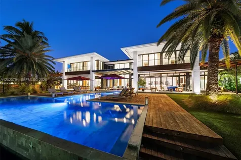 385 Centre Island Golden Beach FL 33160