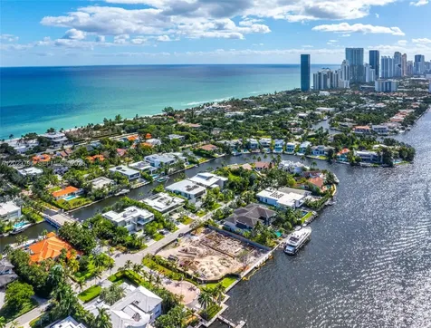 385 Centre Island Golden Beach FL 33160