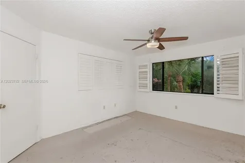 15525 N Miami Lakeway N Miami Lakes FL 33014