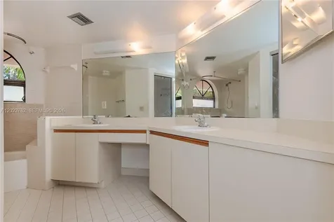 15525 N Miami Lakeway N Miami Lakes FL 33014