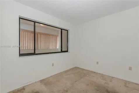 15525 N Miami Lakeway N Miami Lakes FL 33014