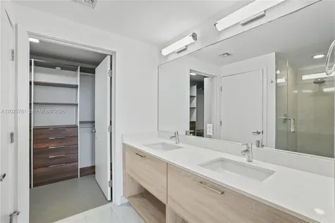16385 Biscayne Boulevard North Miami Beach FL 33160