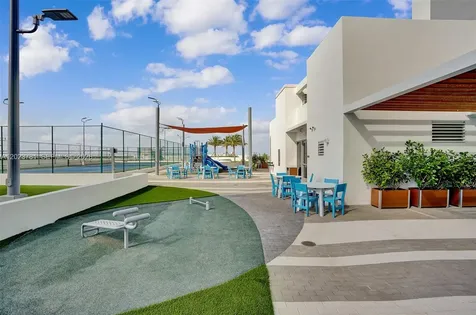 16385 Biscayne Boulevard North Miami Beach FL 33160