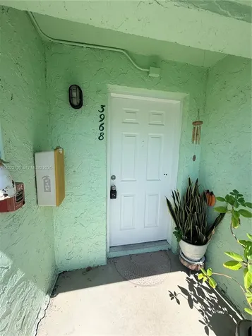 3968 NW 87th Avenue Sunrise FL 33351