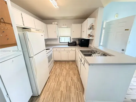 3968 NW 87th Avenue Sunrise FL 33351